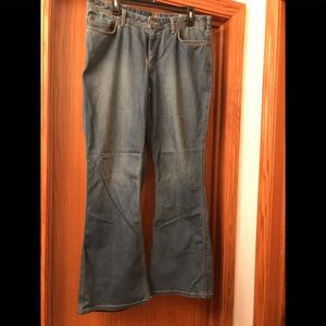 Ladies Carhartt jeans